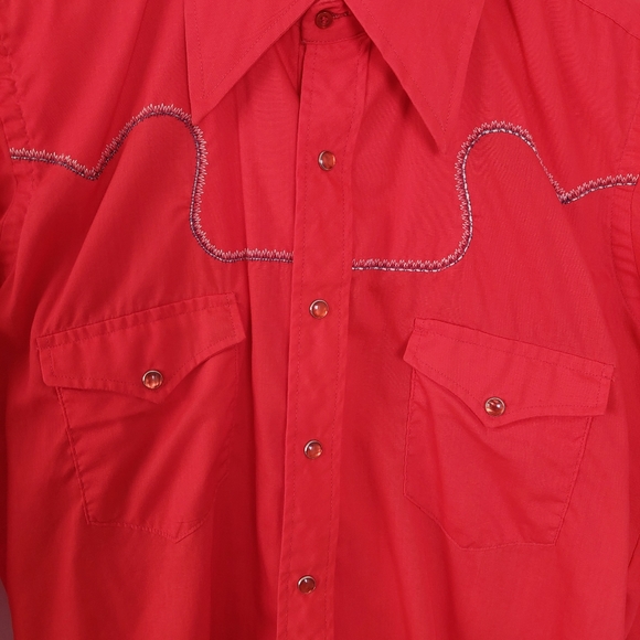Wrangler Vintage Red Embroidered Western Long Tails Decorative Snap Shirt, 15.5 - Picture 3 of 14